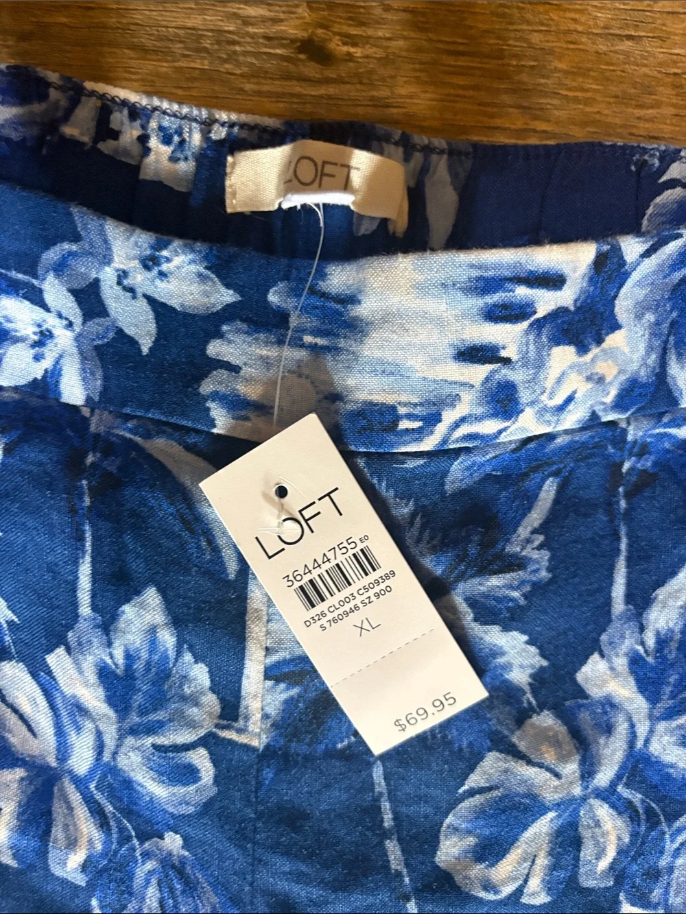 LOFT blue white